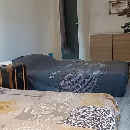 Dans Immeuble De * Saint-Laurent-du-Var