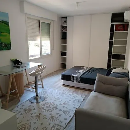 Apartment Dans Immeuble De Saint-Laurent-du-Var
